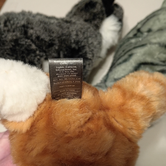 Melissa & Doug -Lot Of 3 Stuffed Kittens - Picture 4 of 4